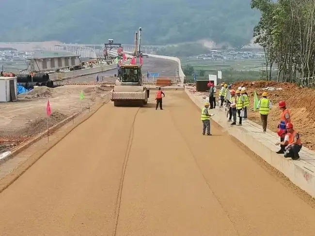 兴山路基工程